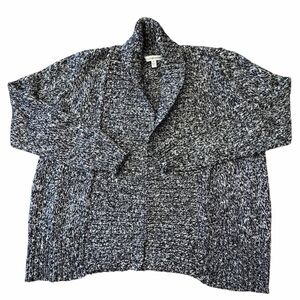 Women’s’ Croft & Barrow Black and White Cardigan M